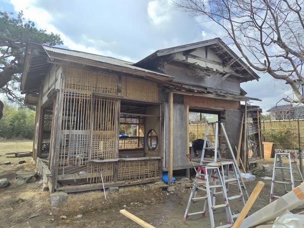 壁・床組・天井解体後の様子１