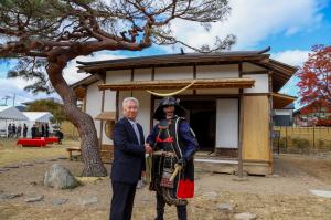 山元町長と伊達政宗