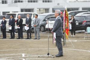 あいさつする橋元町長