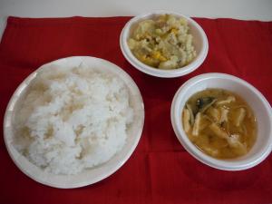 完成した温かい防災食