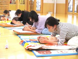 ベビーマッサージ