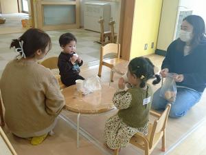 子育てサロン