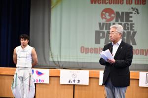 挨拶する橋元町長