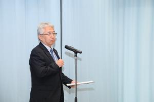 同じスーツを身にまとう橋元町長